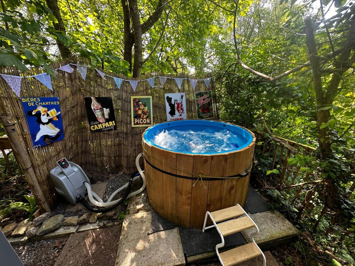 Remarkable Boultons Barn With Hot Tub نيوتن أبوت المظهر الخارجي الصورة